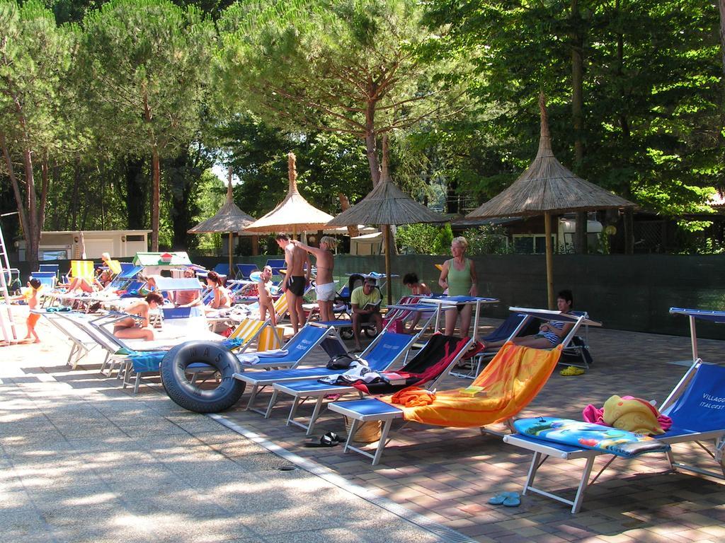 SantʼArcangelo Camping Villaggio Italgest מראה חיצוני תמונה