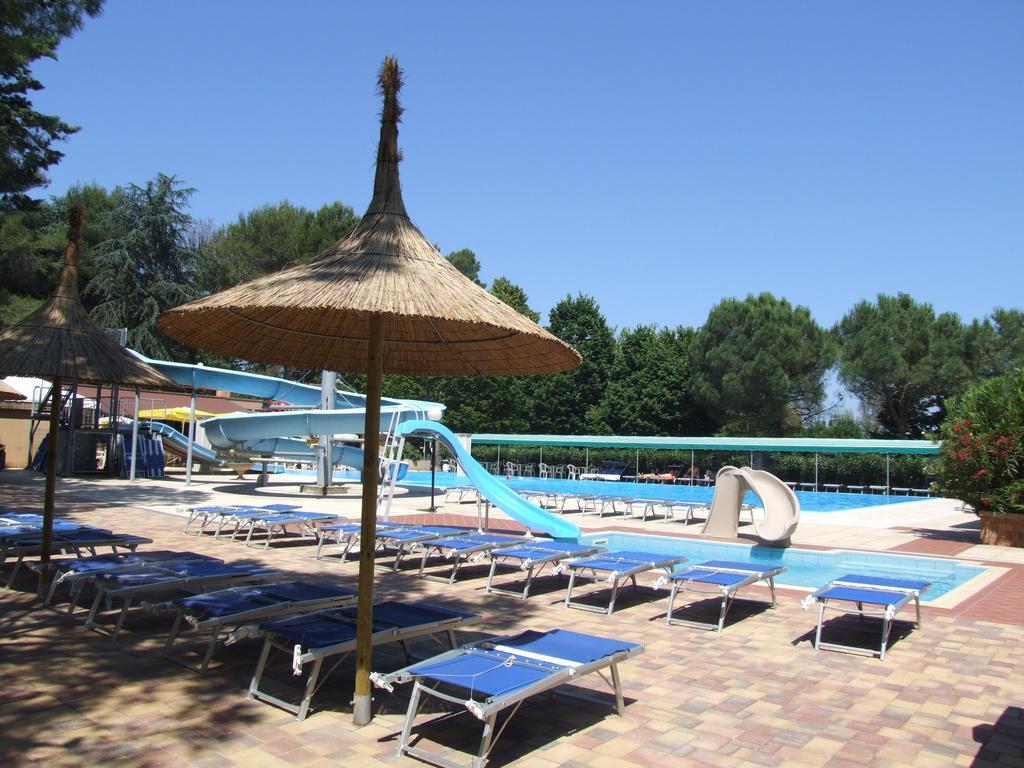 SantʼArcangelo Camping Villaggio Italgest מראה חיצוני תמונה